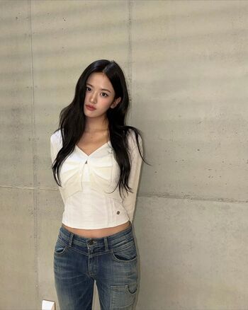 An Yujin 안유진 |