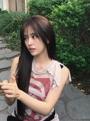 Full leaked An yujin private onlyfans photo