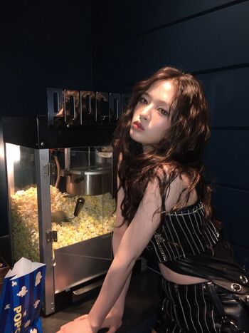 An Yujin 안유진 |