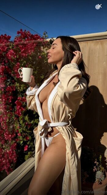 Ana Cheri