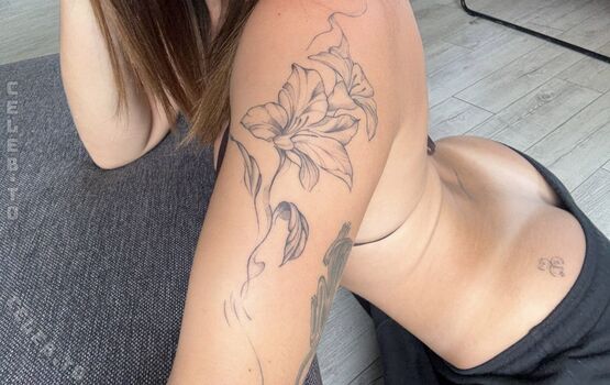 Full leaked Anais roux private onlyfans photo