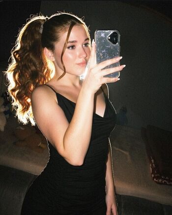Full leaked Anakarendiaz private onlyfans photo