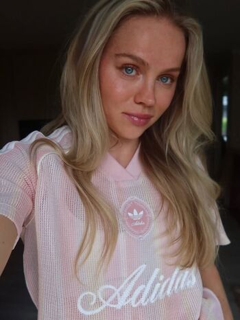 Full leaked Andrea rooth private onlyfans photo