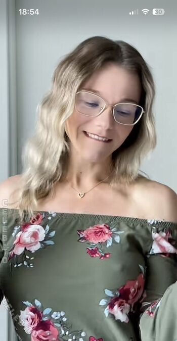 Full leaked Angel ina tng private onlyfans photo