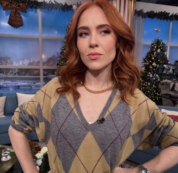 Angela Scanlon