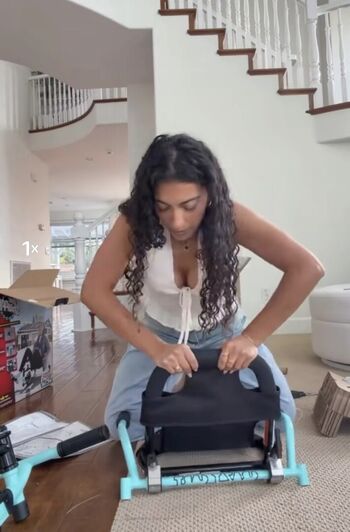 Full leaked Angelaaaaguilarrr private onlyfans photo