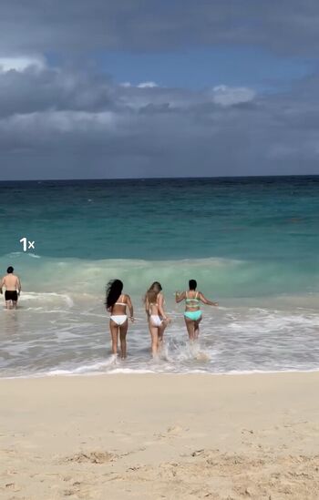 Full leaked Angelaaaaguilarrr private onlyfans photo