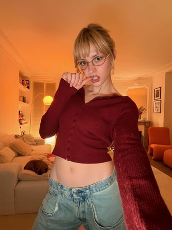 Full leaked Angele van laeken page private onlyfans photo