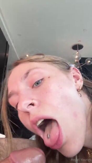 angelyoungsxxx