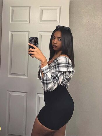 Full leaked Aniyakarice private onlyfans photo