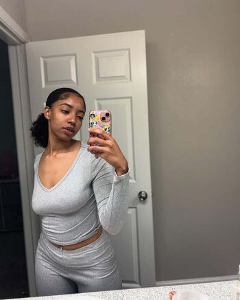 Full leaked Aniyakarice private onlyfans photo