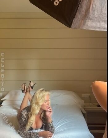 Full leaked Anjaawe private onlyfans photo