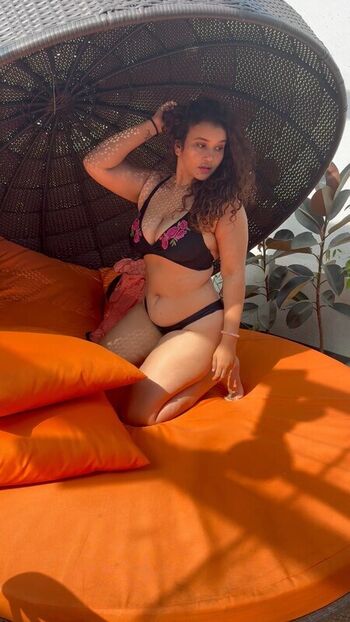 Full leaked Anjuthecurlygirl private onlyfans photo