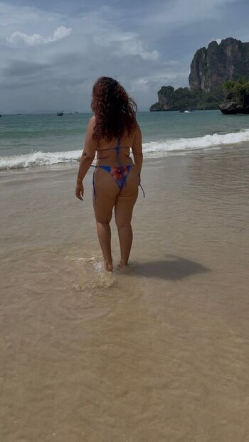 Full leaked Anjuthecurlygirl private onlyfans photo