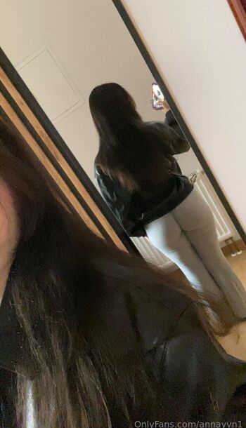 Full leaked Izzylareina/ private onlyfans photo