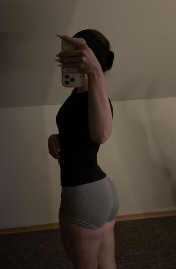 Full leaked Katyrose/ private onlyfans photo