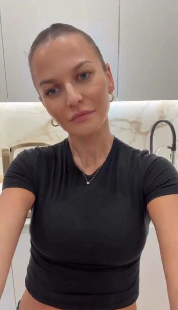 Full leaked Anna lewandowska page private onlyfans photo