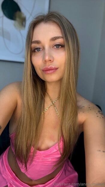 Full leaked Anna miller vip page private onlyfans photo