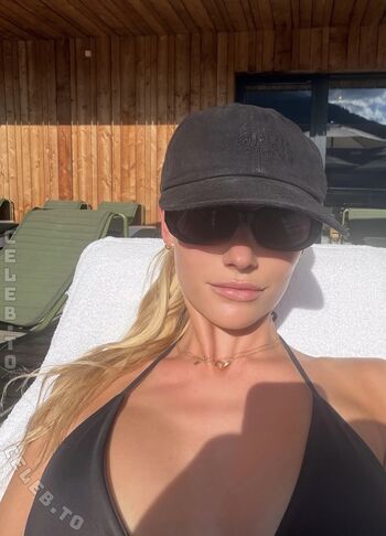 Full leaked Annaauroraegger private onlyfans photo