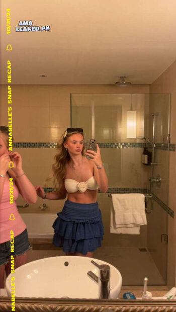 Full leaked Annabelle taylor private onlyfans photo