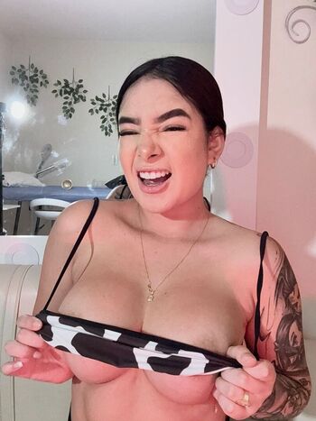 Full leaked Annaishacastro private onlyfans photo