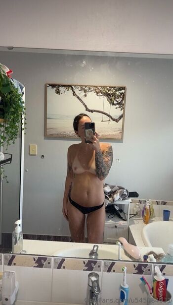 Full leaked Annamayworldx private onlyfans photo