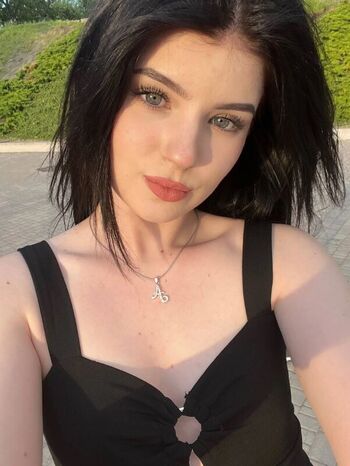 Full leaked Annayount private onlyfans photo
