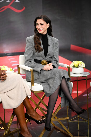 Anne Hathaway