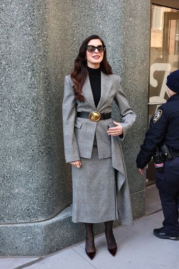 Full leaked Anne hathaway page private onlyfans photo