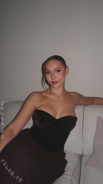 Full leaked Annetthr private onlyfans photo