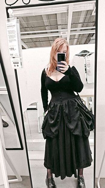 Full leaked Annie ways private onlyfans photo