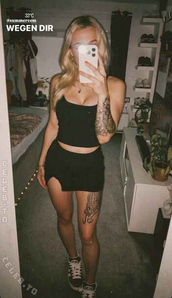 Full leaked Anny vans page private onlyfans photo