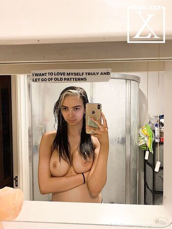 Full leaked Antoniaella private onlyfans photo