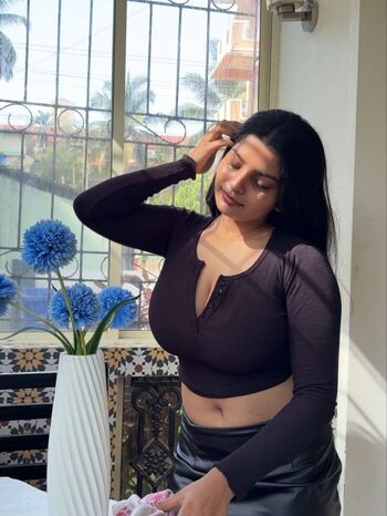 _anushkadiariess_