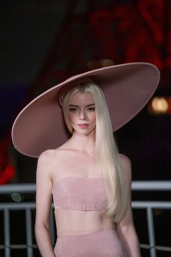 Full leaked Anya taylor joy  page private onlyfans photo