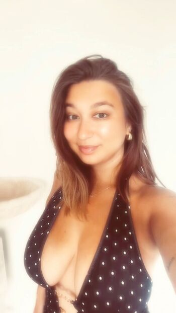 Full leaked Apoline perret private onlyfans photo