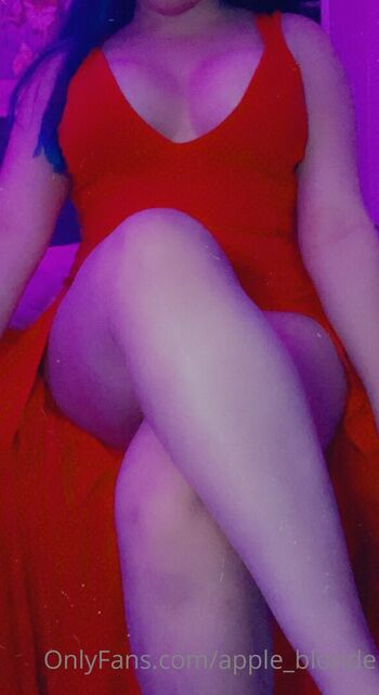 Full leaked Apple blonde private onlyfans photo