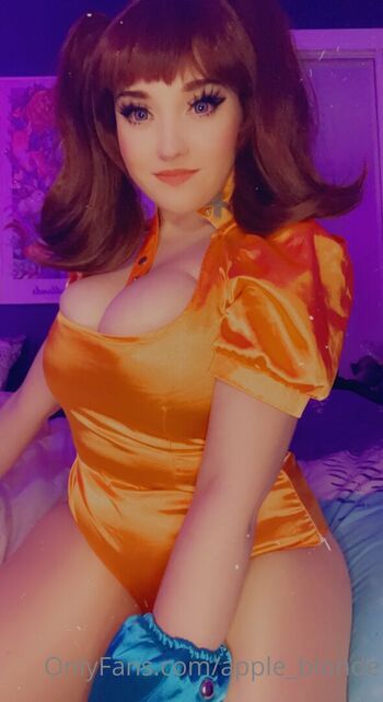 Full leaked Apple blonde private onlyfans photo