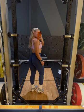 Full leaked Aprilclawrence private onlyfans photo