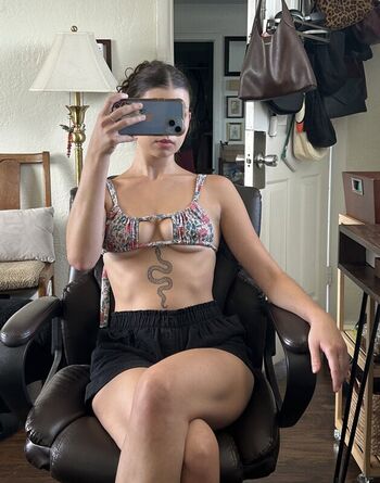 Full leaked Aquariusdays private onlyfans photo