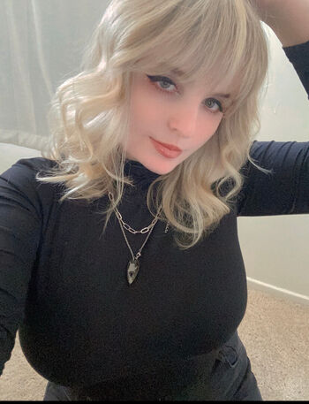 Full leaked Aretteepls nym private onlyfans photo