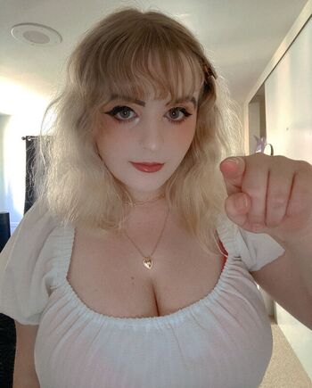 Full leaked Aretteepls private onlyfans photo