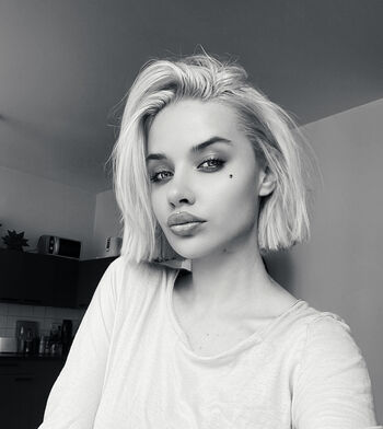 Full leaked Ariajadis private onlyfans photo