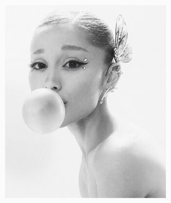Full leaked Ariana grande  page private onlyfans photo
