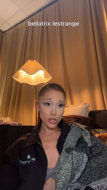 Full leaked Ariana grande page private onlyfans photo