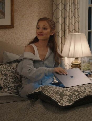 Full leaked Ariana grande page private onlyfans photo