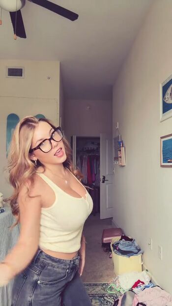 Ariana White