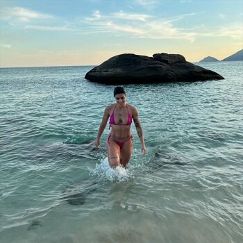 Full leaked Arianelcrd private onlyfans photo