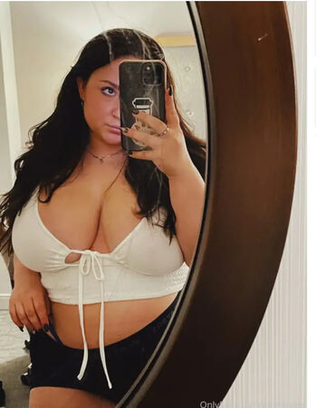 Full leaked Ariannagrajales private onlyfans photo