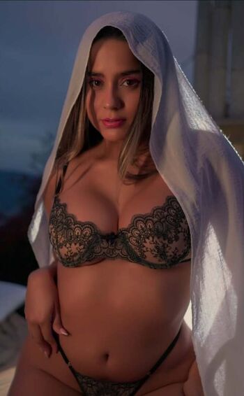 Full leaked Ariascrazy private onlyfans photo